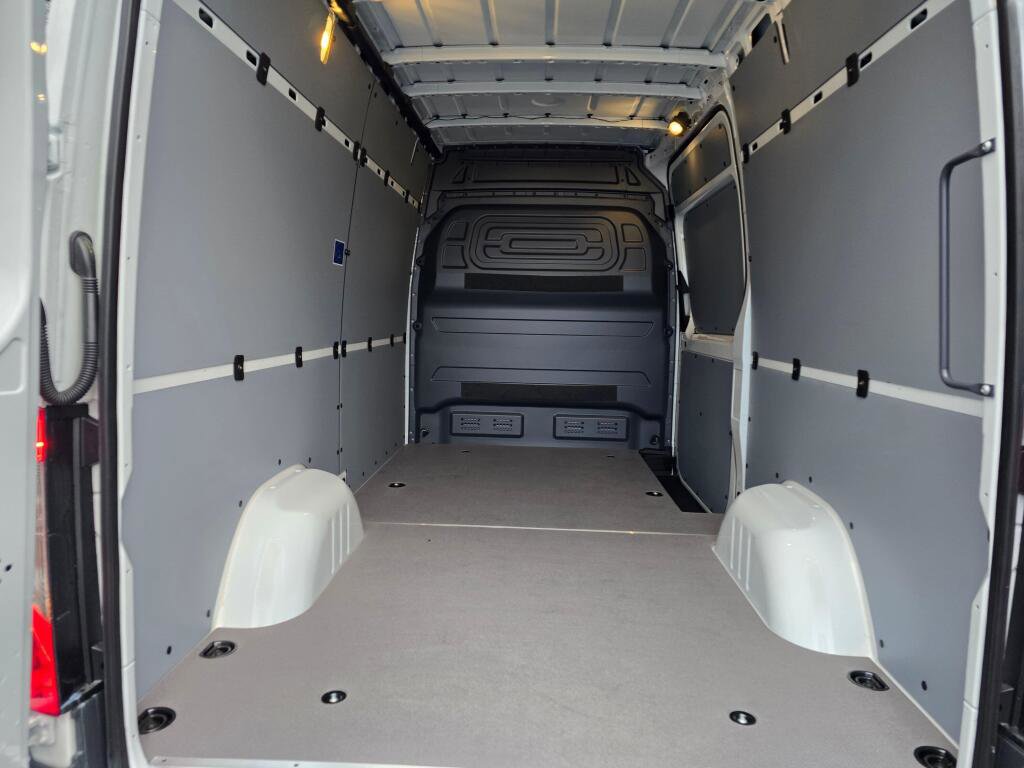 New 2025 Mercedes-Benz Sprinter 2500 image 14