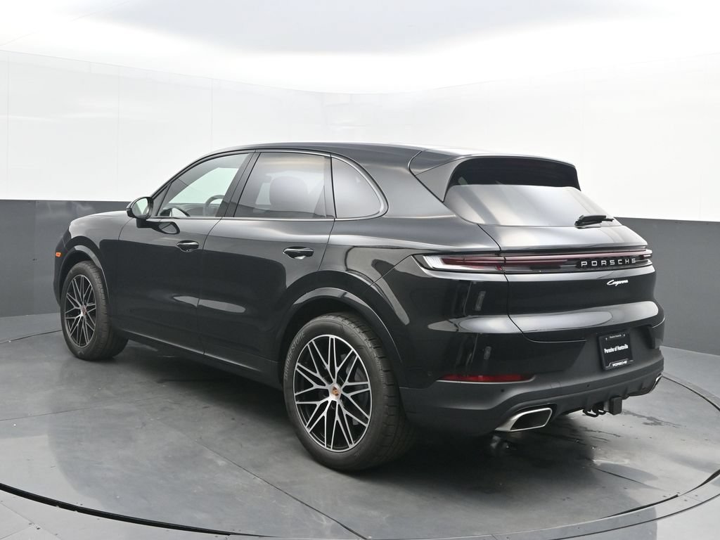 Certified 2026 Porsche Cayenne AWD/4WD image 3