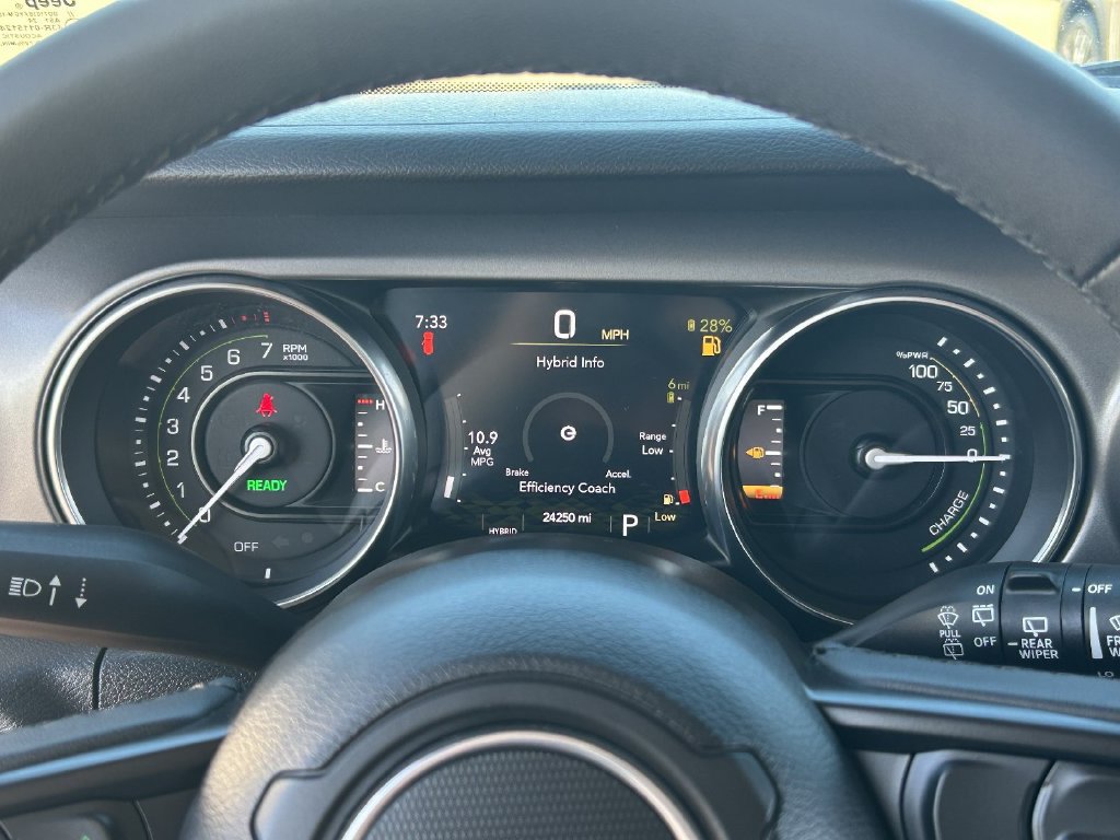 Used 2023 Jeep Wrangler Unlimited AWD/4WD image 30