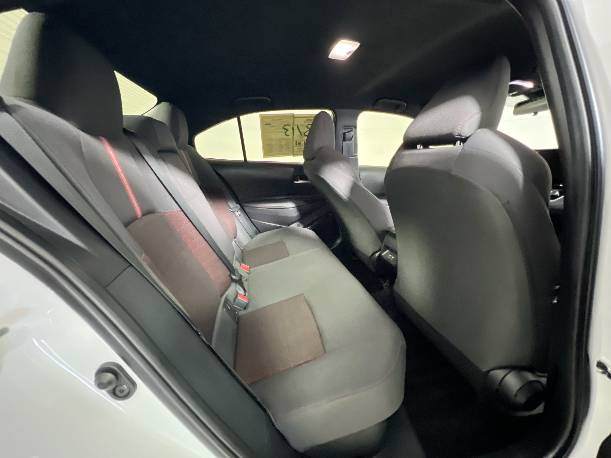 Used 2023 Toyota Corolla SE FWD image 33