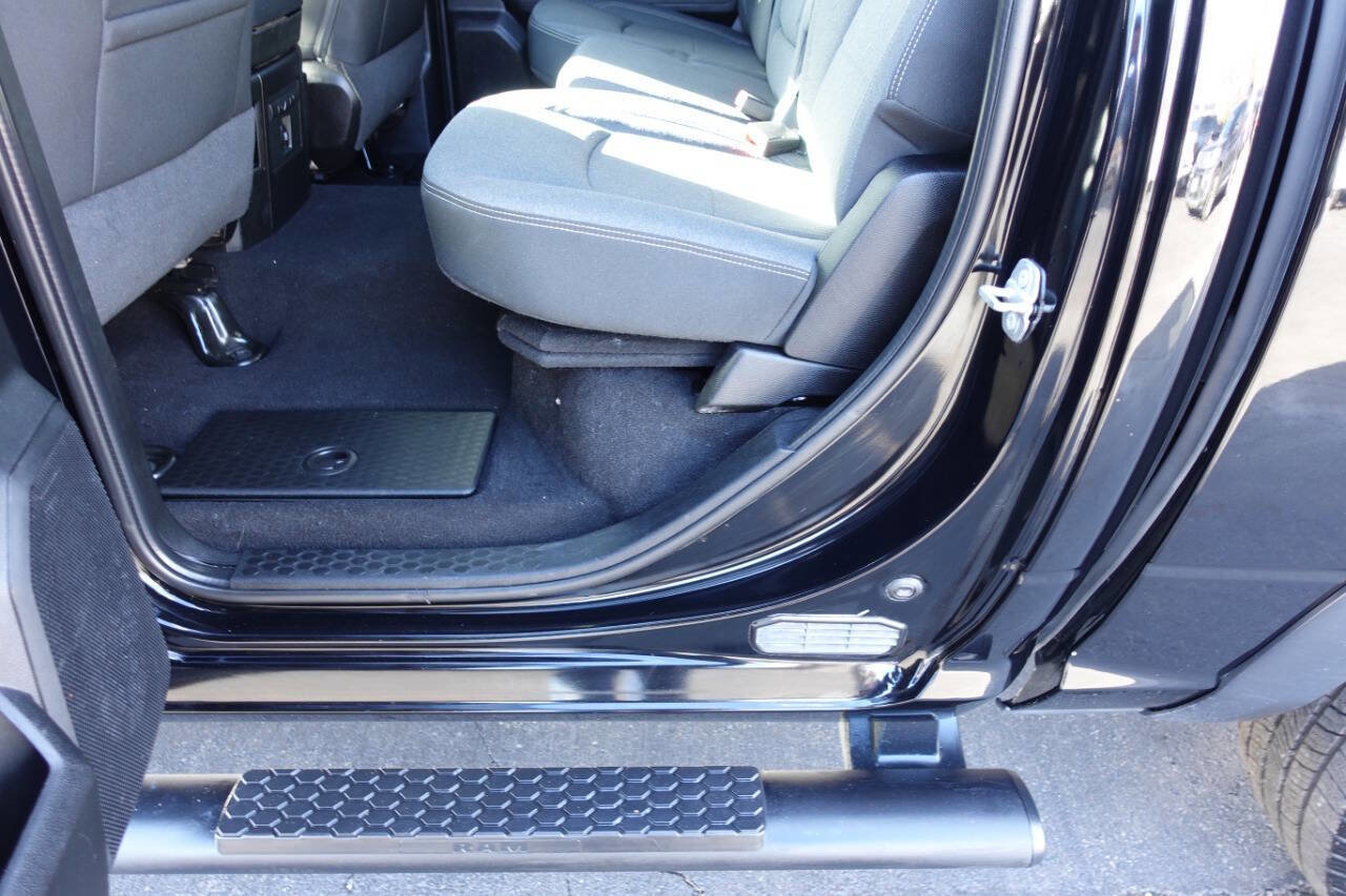 Used 2021 RAM 1500 Classic Warlock image 23