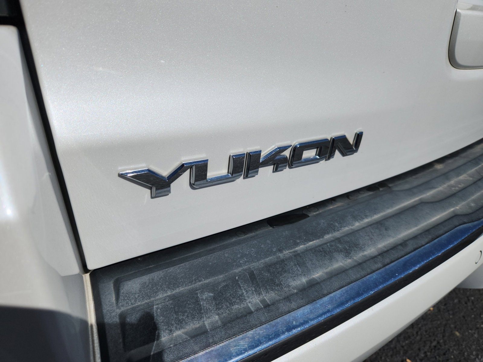 Used 2018 GMC Yukon Denali w/ Denali Ultimate Package image 24