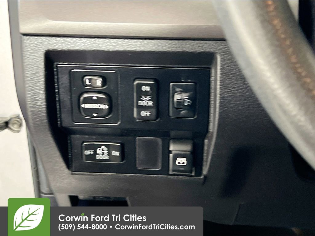 Used 2015 Toyota Tundra SR5 w/ TRD Off Road Package image 18