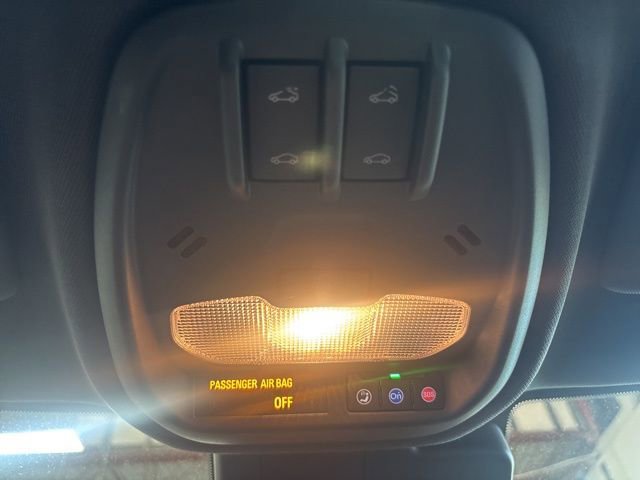Used 2024 Chevrolet Trax RS w/ Sunroof Package FWD image 11