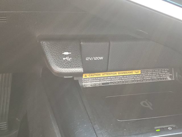 Used 2019 Toyota Camry XSE w/ Navigation Package FWD image 29