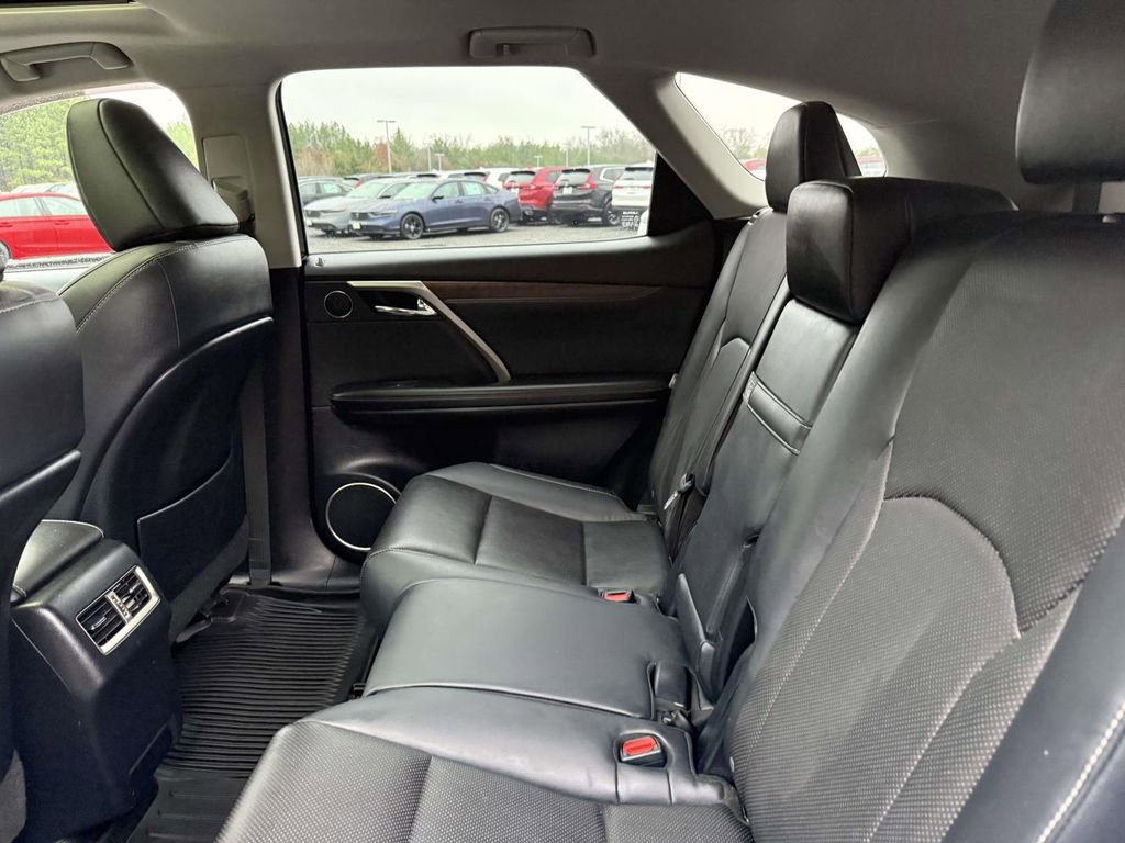 Used 2022 Lexus RX 350L Premium image 17