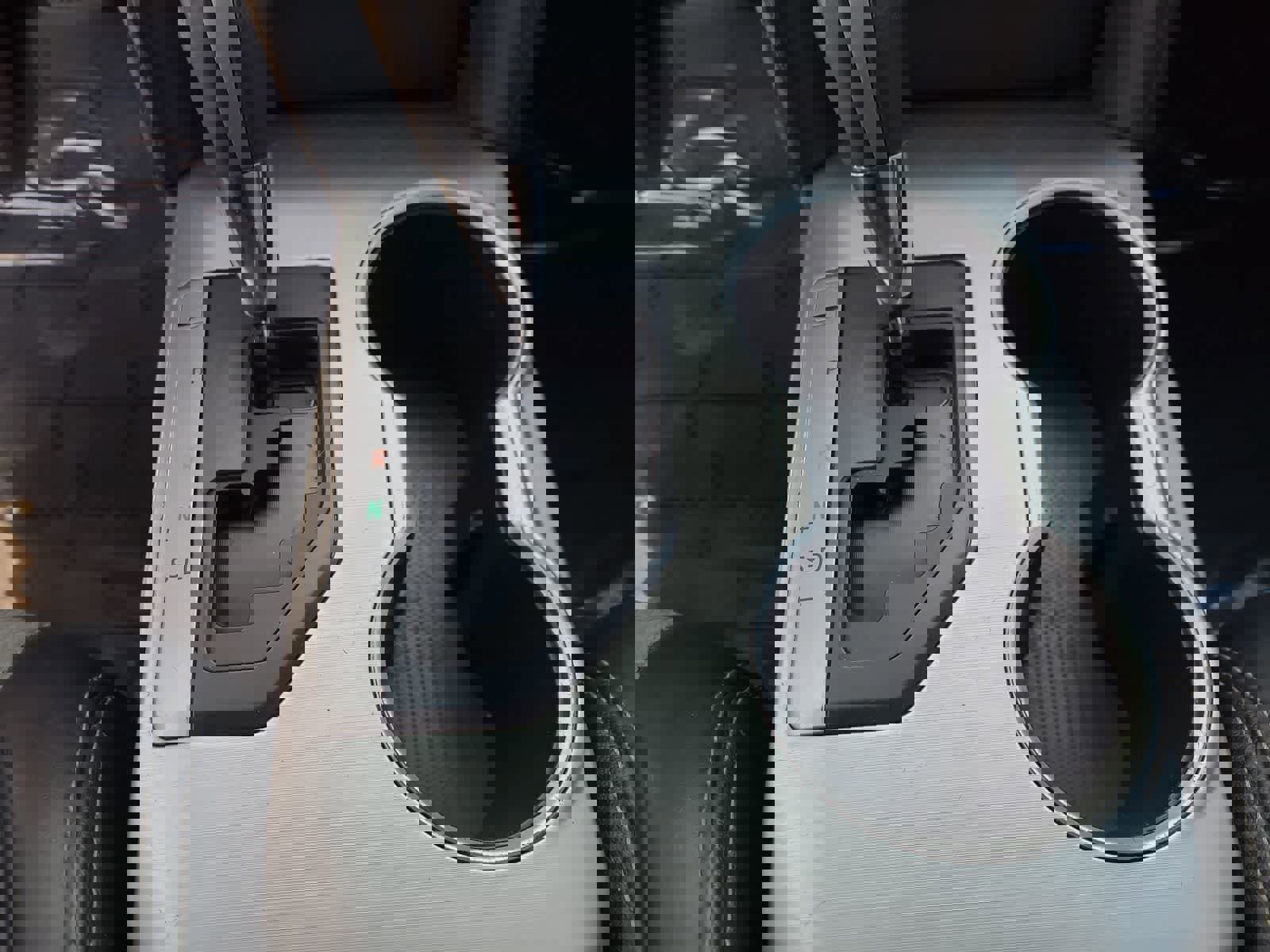 Used 2014 Toyota Camry SE image 25