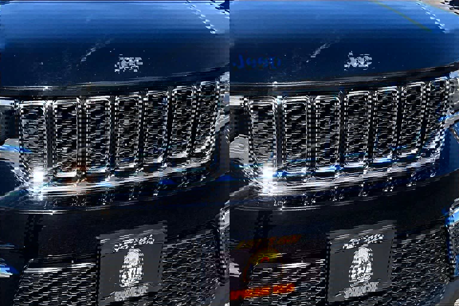 Used 2022 Jeep Grand Cherokee Limited 4xe image 33