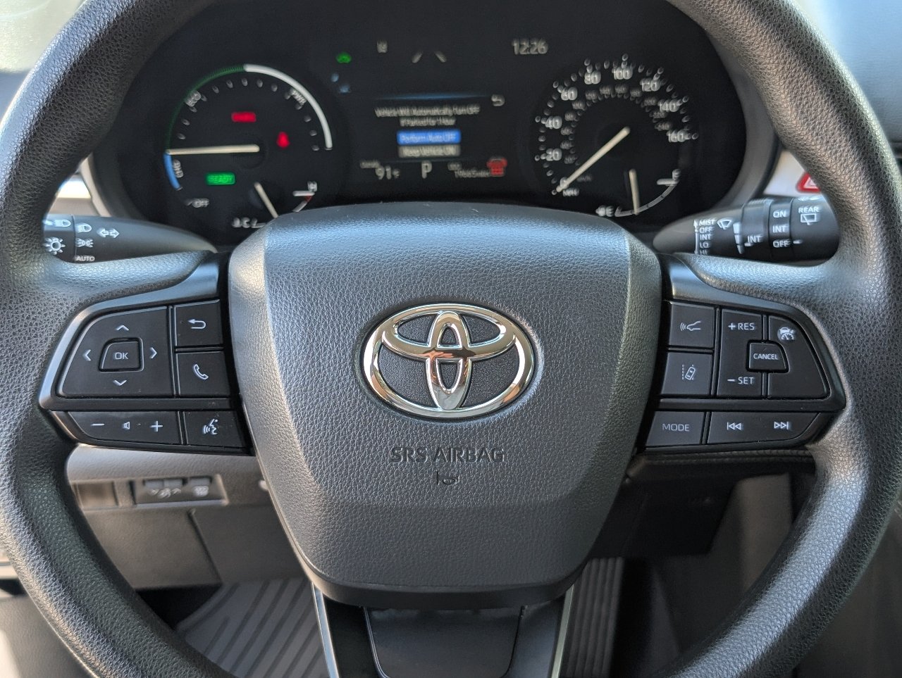 Used 2025 Toyota Sienna LE FWD image 19