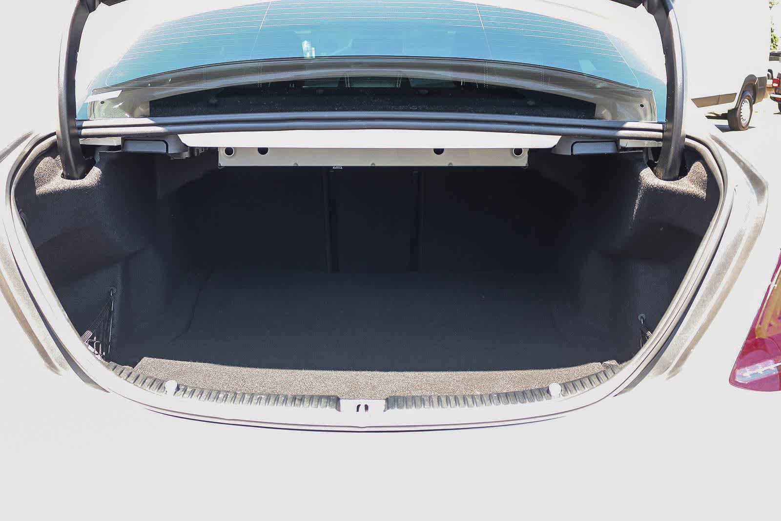 Used 2021 Mercedes-Benz C 300 Sedan image 29