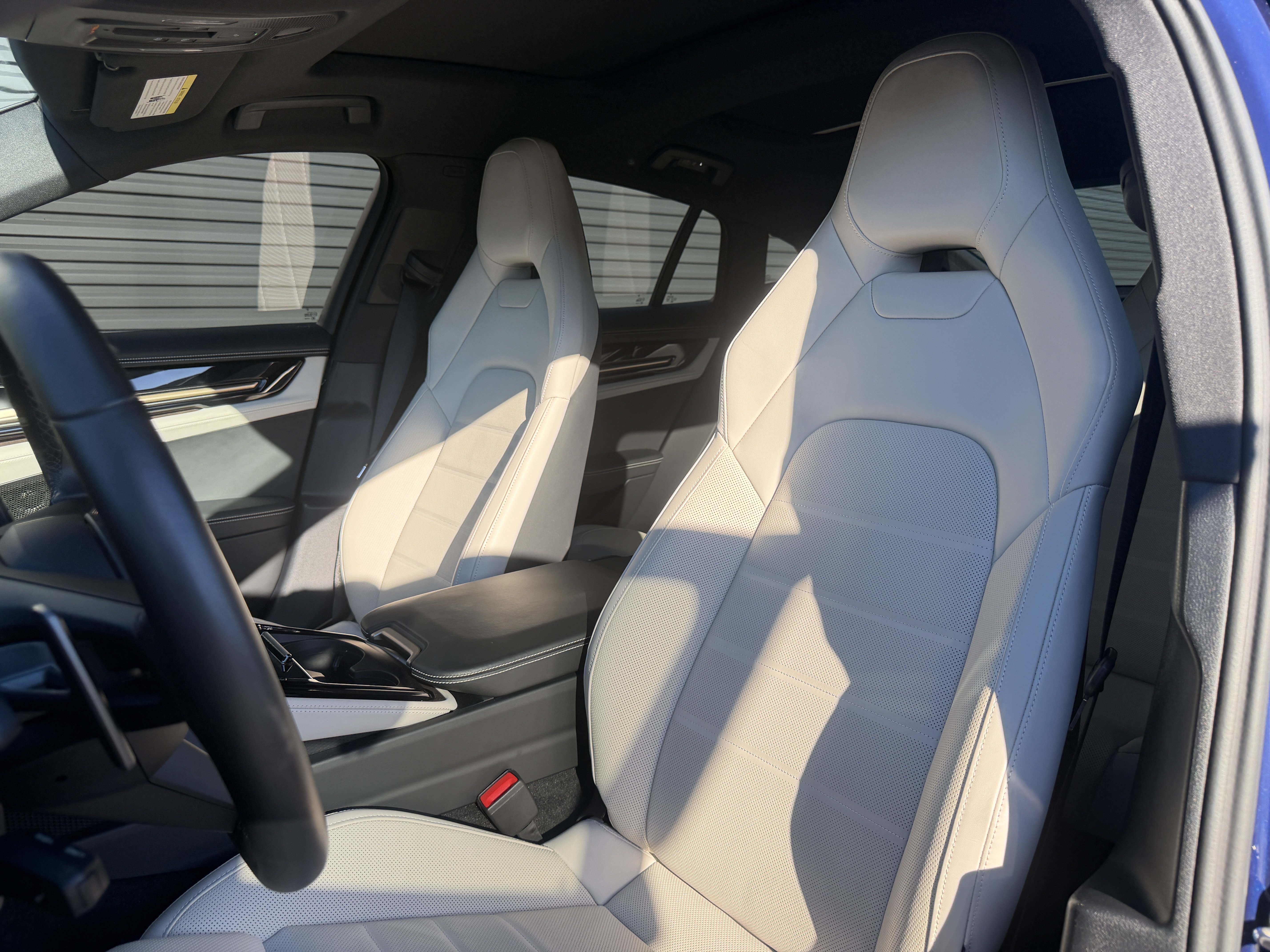 Certified 2024 Porsche Panamera RWD image 5