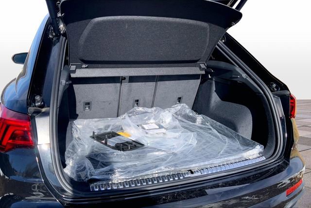 Certified 2025 Audi Q3 2.0T Premium w/ Convenience Package image 20