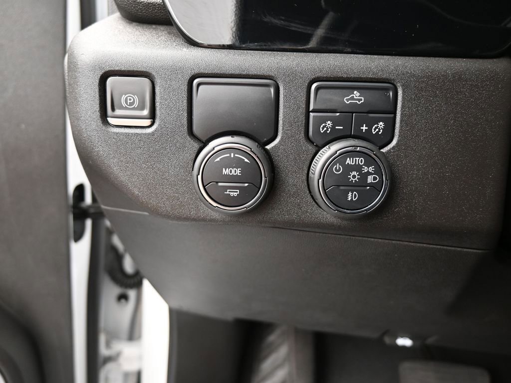 Used 2023 Chevrolet Silverado 1500 RST image 32