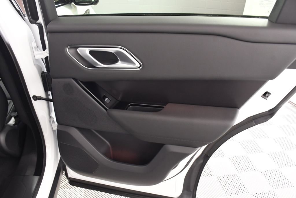 New 2026 Land Rover Range Rover Velar Dynamic SE AWD/4WD image 21