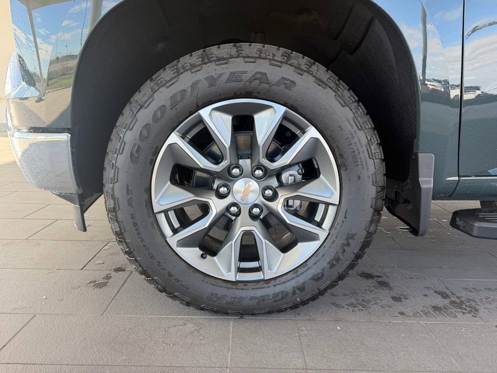 Used 2026 Chevrolet Silverado 1500 LT image 10