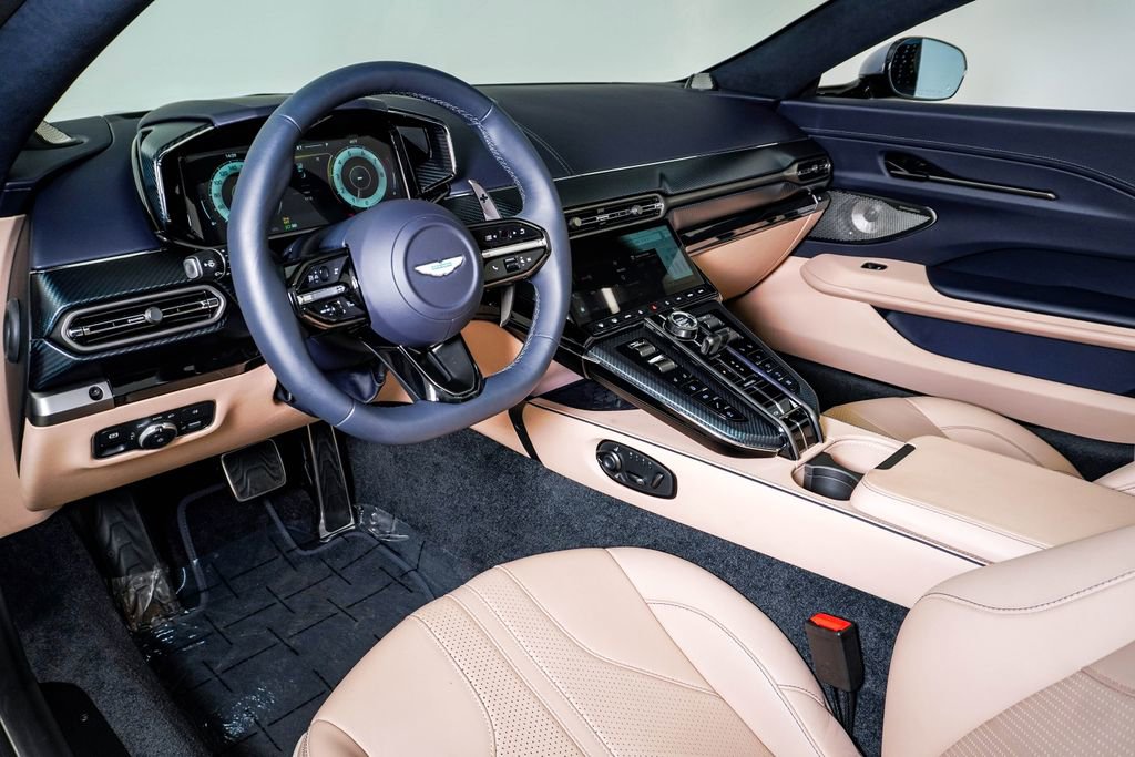 Used 2026 Aston Martin V8 Vantage Roadster RWD image 25