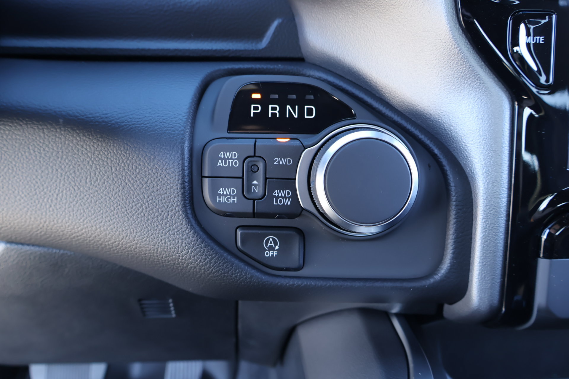New 2026 RAM 1500 Big Horn AWD/4WD image 9