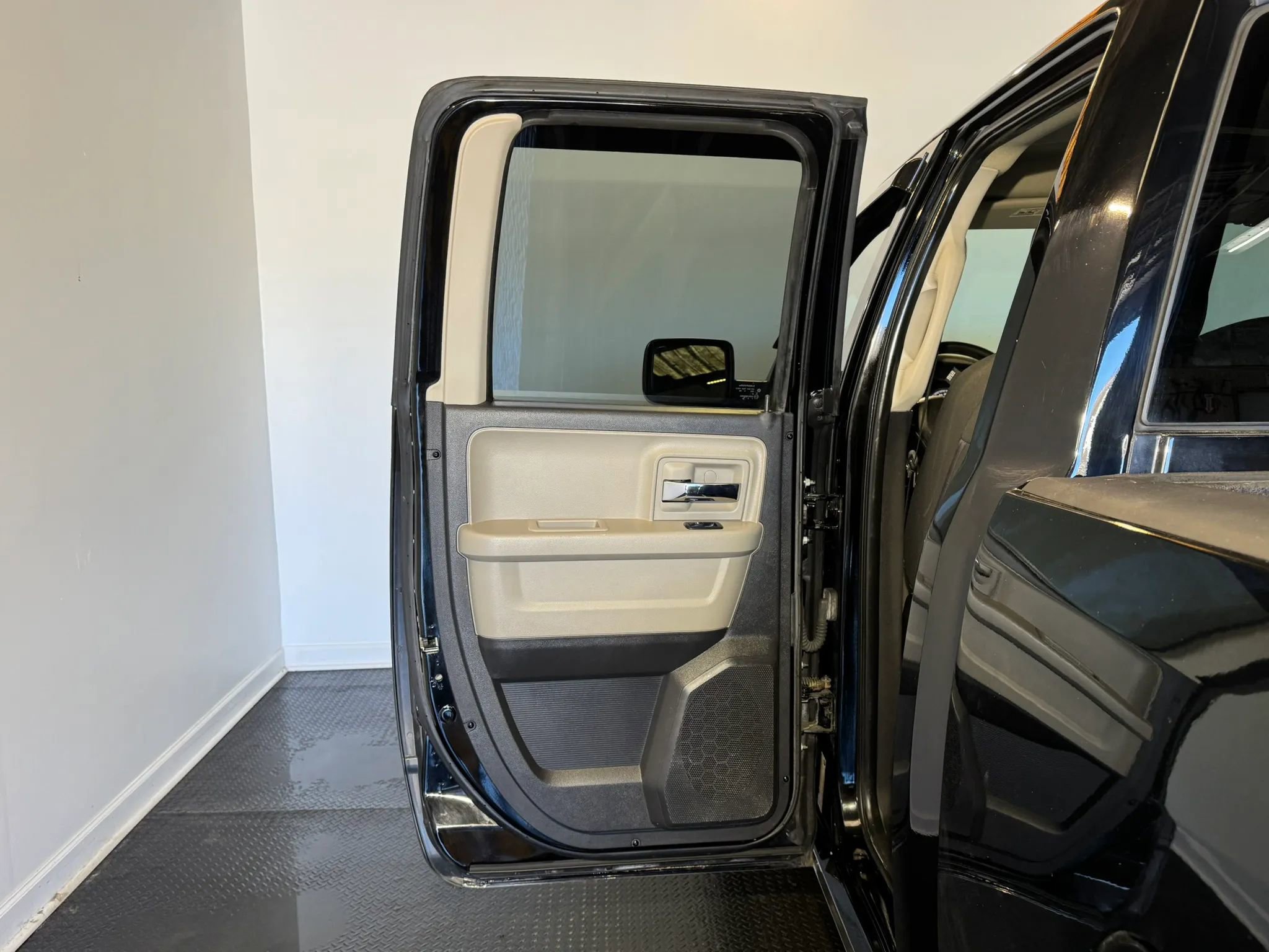 Used 2012 RAM 1500 Outdoorsman image 25