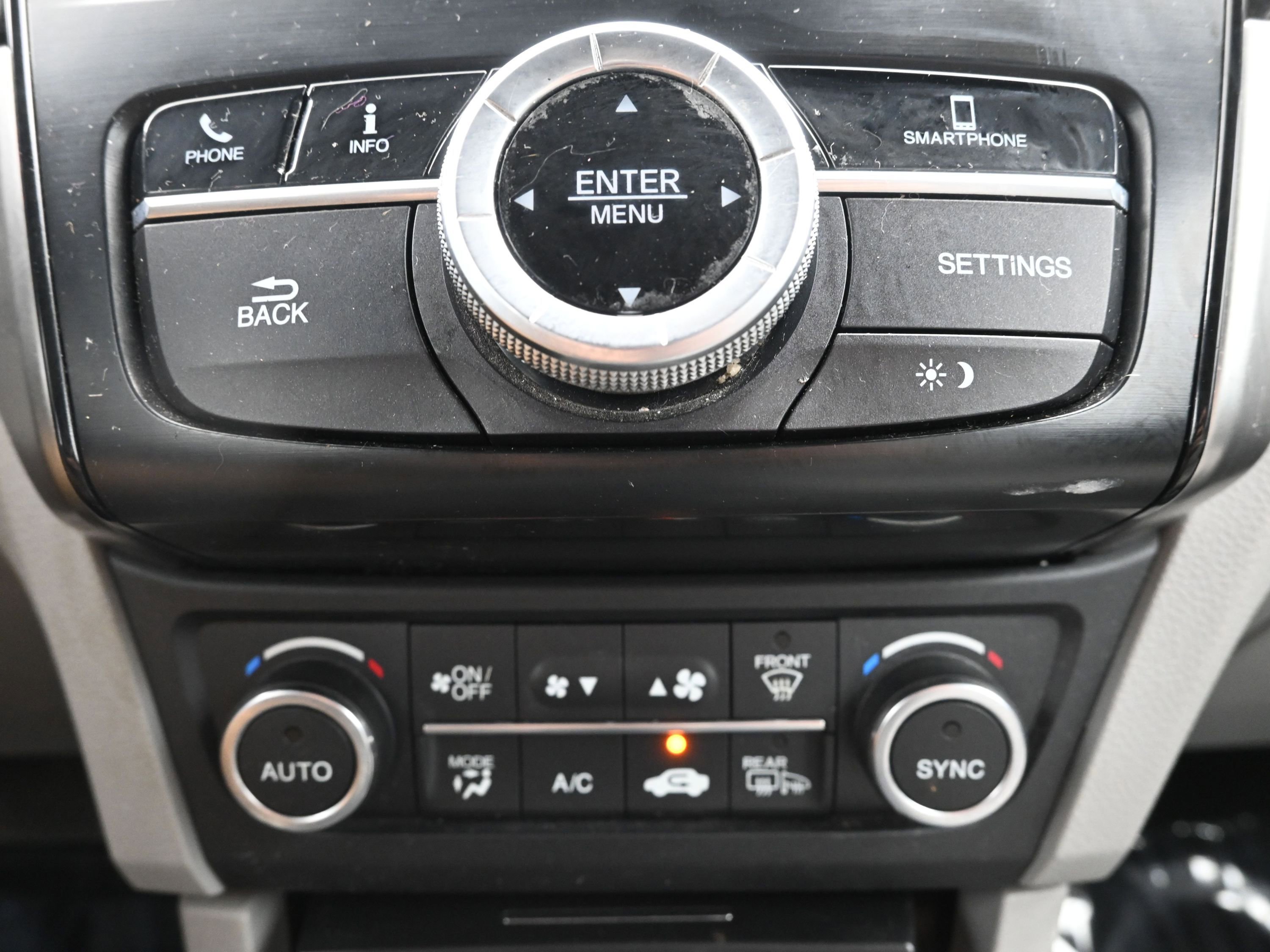 Used 2020 Acura ILX w/ Premium Package image 17