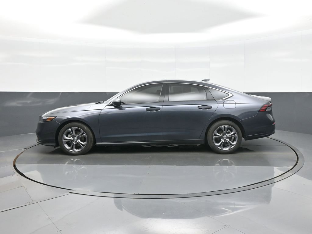 Used 2023 Honda Accord EX image 4