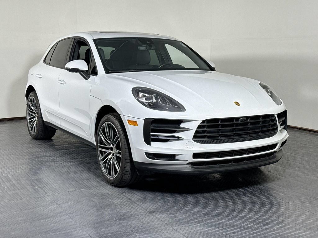 Certified 2020 Porsche Macan AWD/4WD image 9