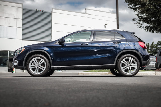 Used 2019 Mercedes-Benz GLA 250 4MATIC w/ Premium Package image 18