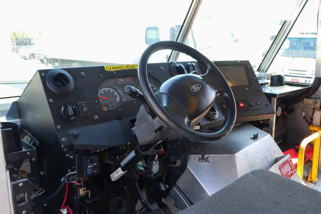 Used 2019 Ford E-450 and Econoline 450 Super Duty RWD image 18