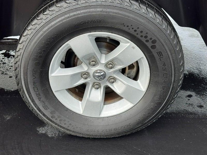 Used 2022 RAM 1500 Classic SLT image 7