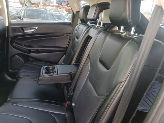 Used 2018 Ford Edge Titanium image 24