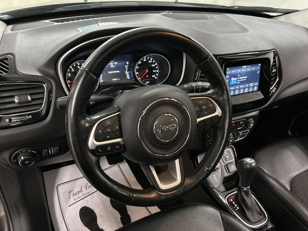 Used 2021 Jeep Compass Latitude w/ Sun and Sound Group AWD/4WD image 4