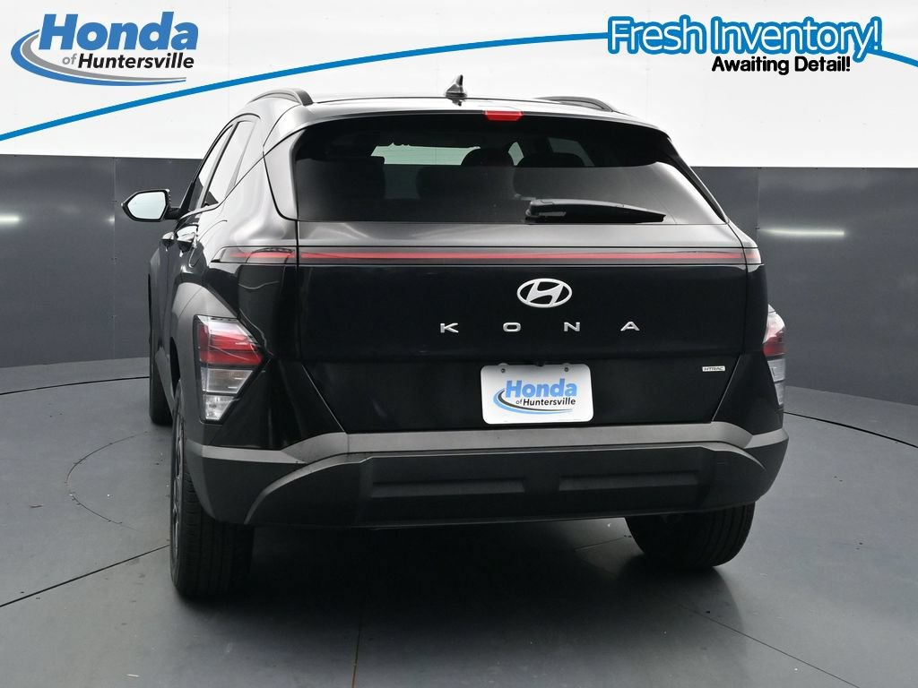 Used 2025 Hyundai Kona SEL AWD/4WD image 8