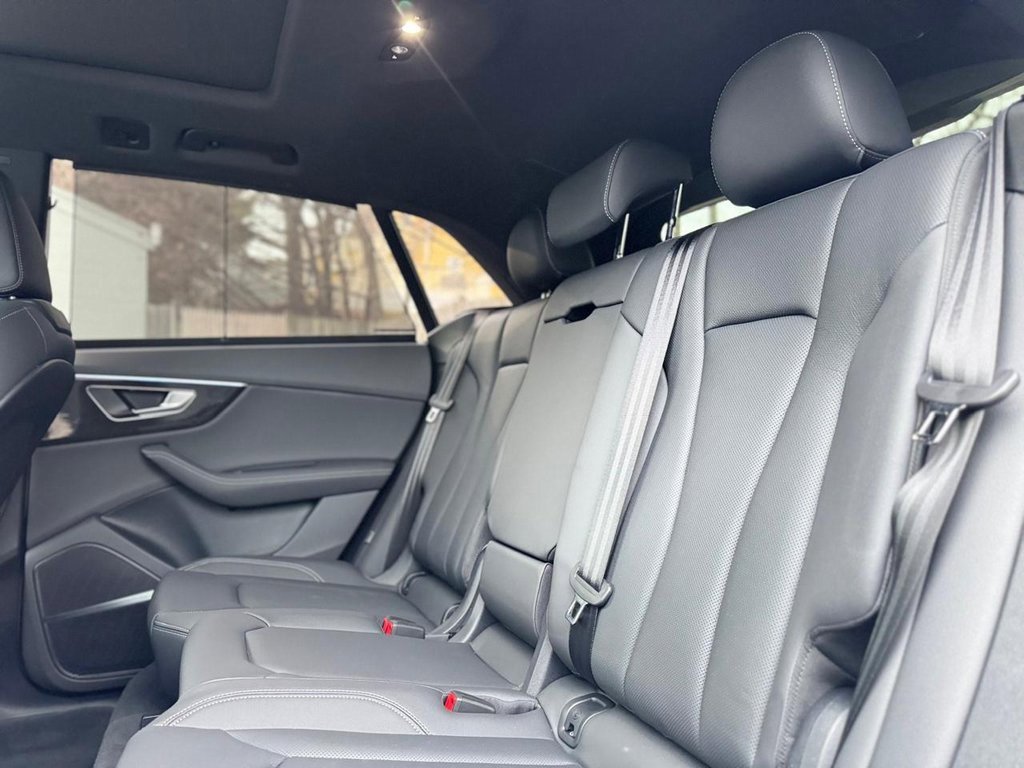 Used 2025 Audi Q8 Premium Plus image 18