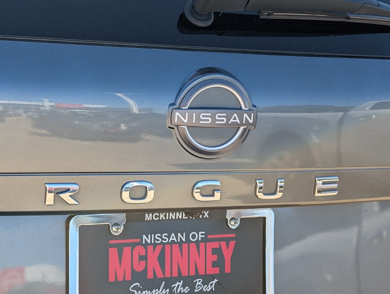 Used 2023 Nissan Rogue S FWD image 8
