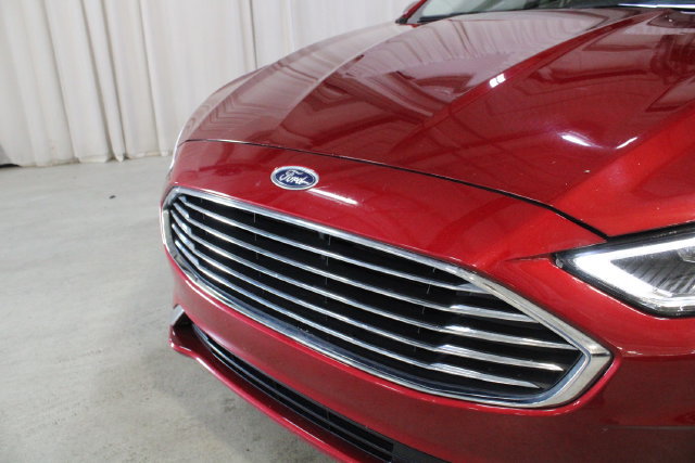 Used 2019 Ford Fusion SEL FWD image 31