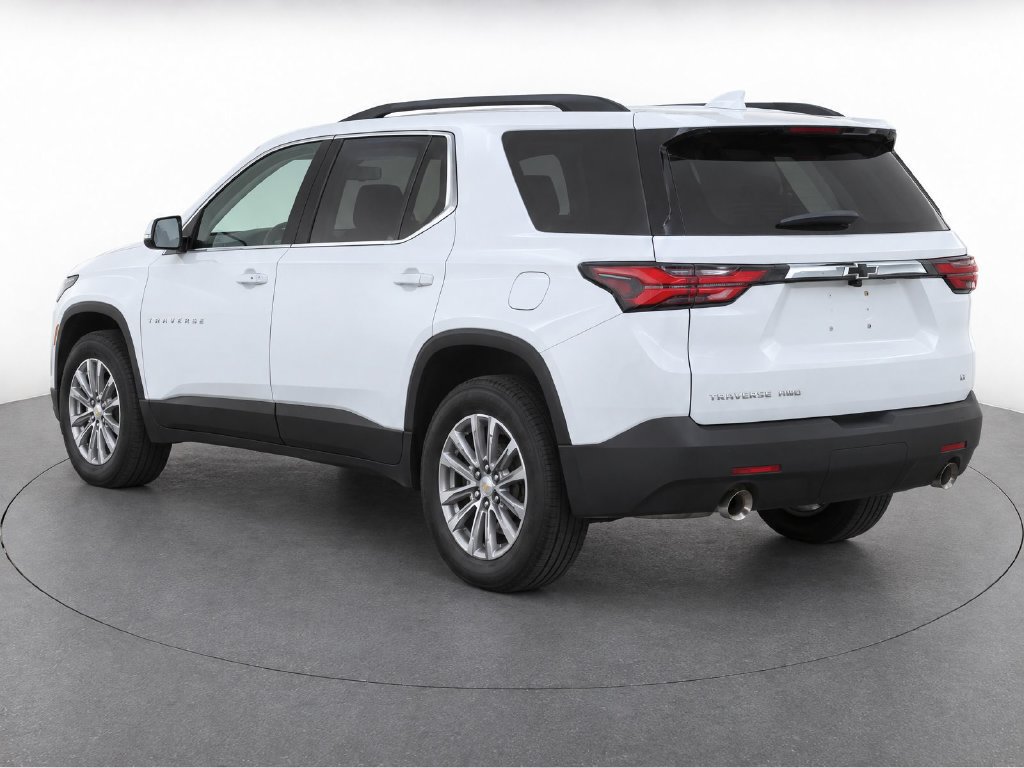 Used 2023 Chevrolet Traverse LT w/ Rear Camera Mirror Package AWD/4WD image 6
