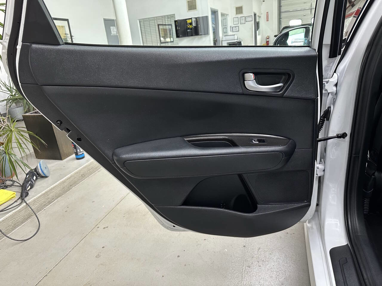 Used 2019 Kia Optima EX w/ EX Premium Package image 12