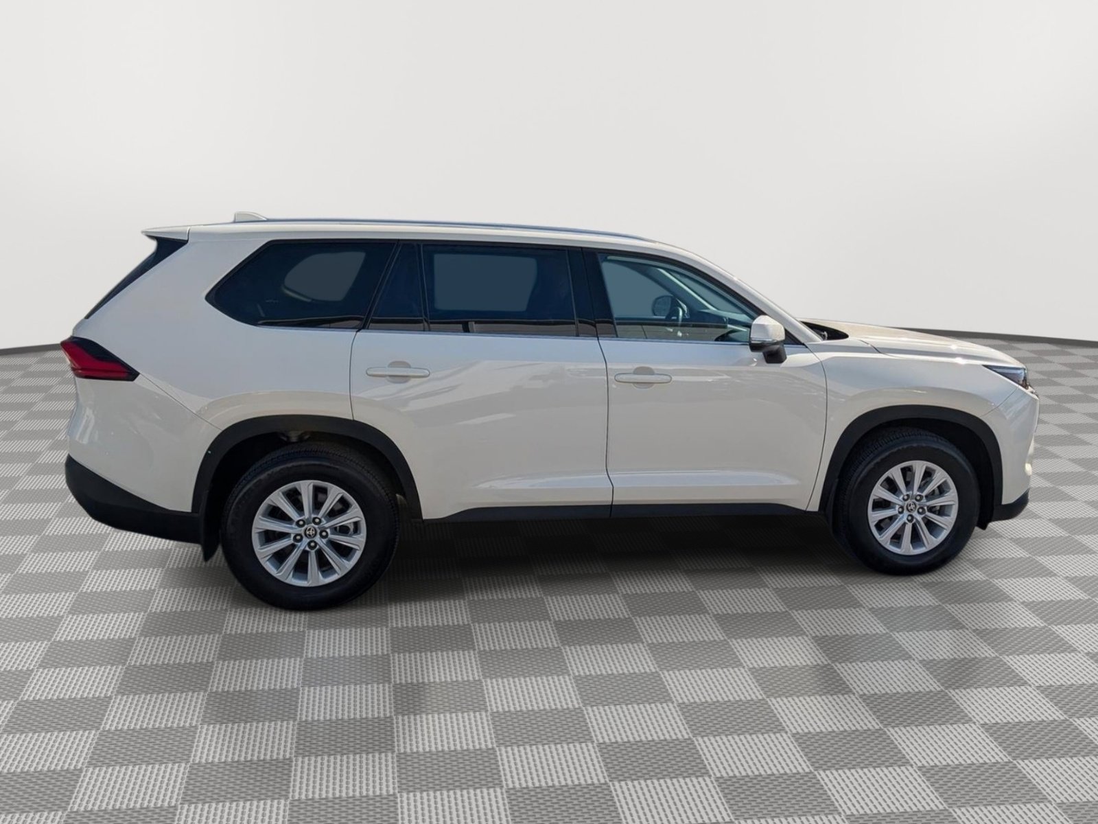 Used 2024 Toyota Grand Highlander AWD image 6