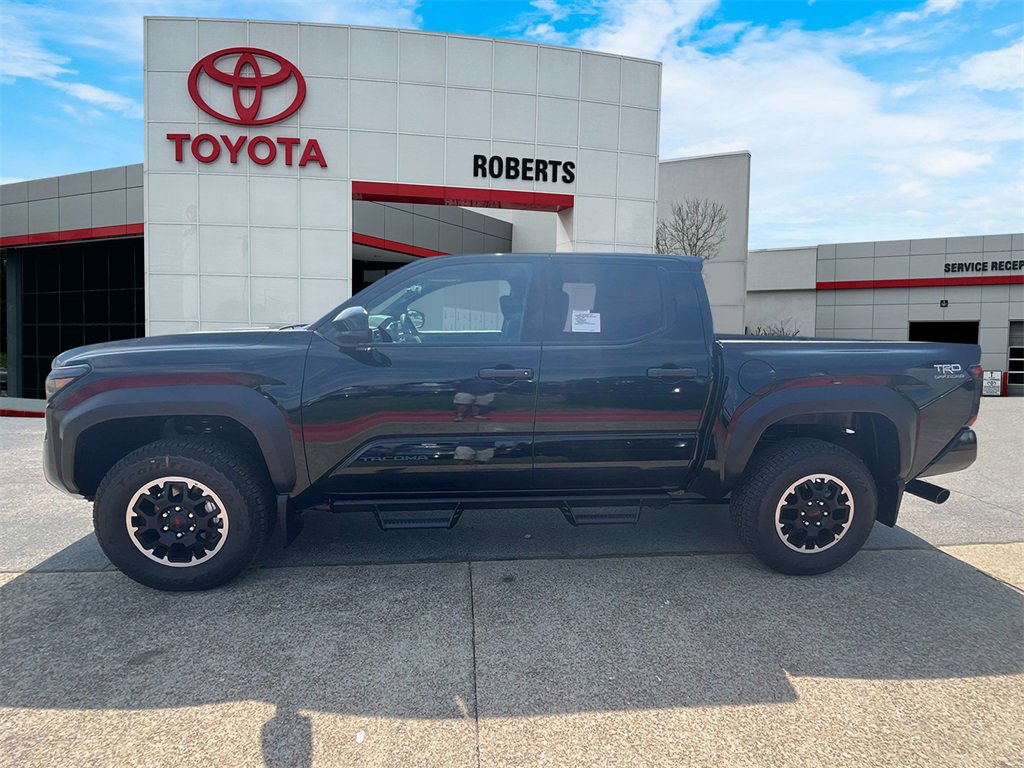 New 2025 Toyota Tacoma TRD Off-Road image 4