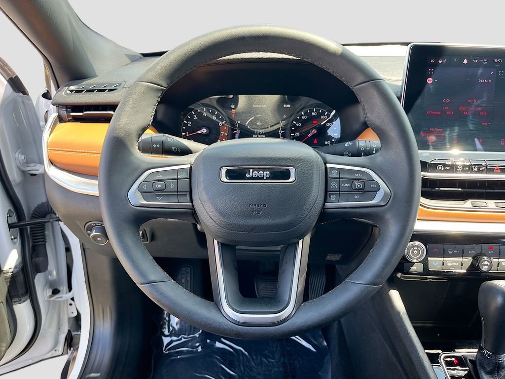 Certified 2024 Jeep Compass Limited AWD/4WD image 11