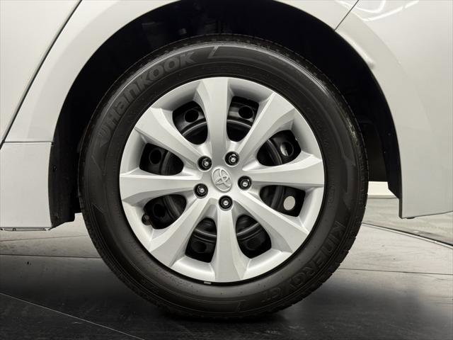 Certified 2025 Toyota Corolla LE image 12