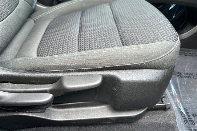 Certified 2022 Chevrolet Bolt EUV LT w/ Comfort Package image 18