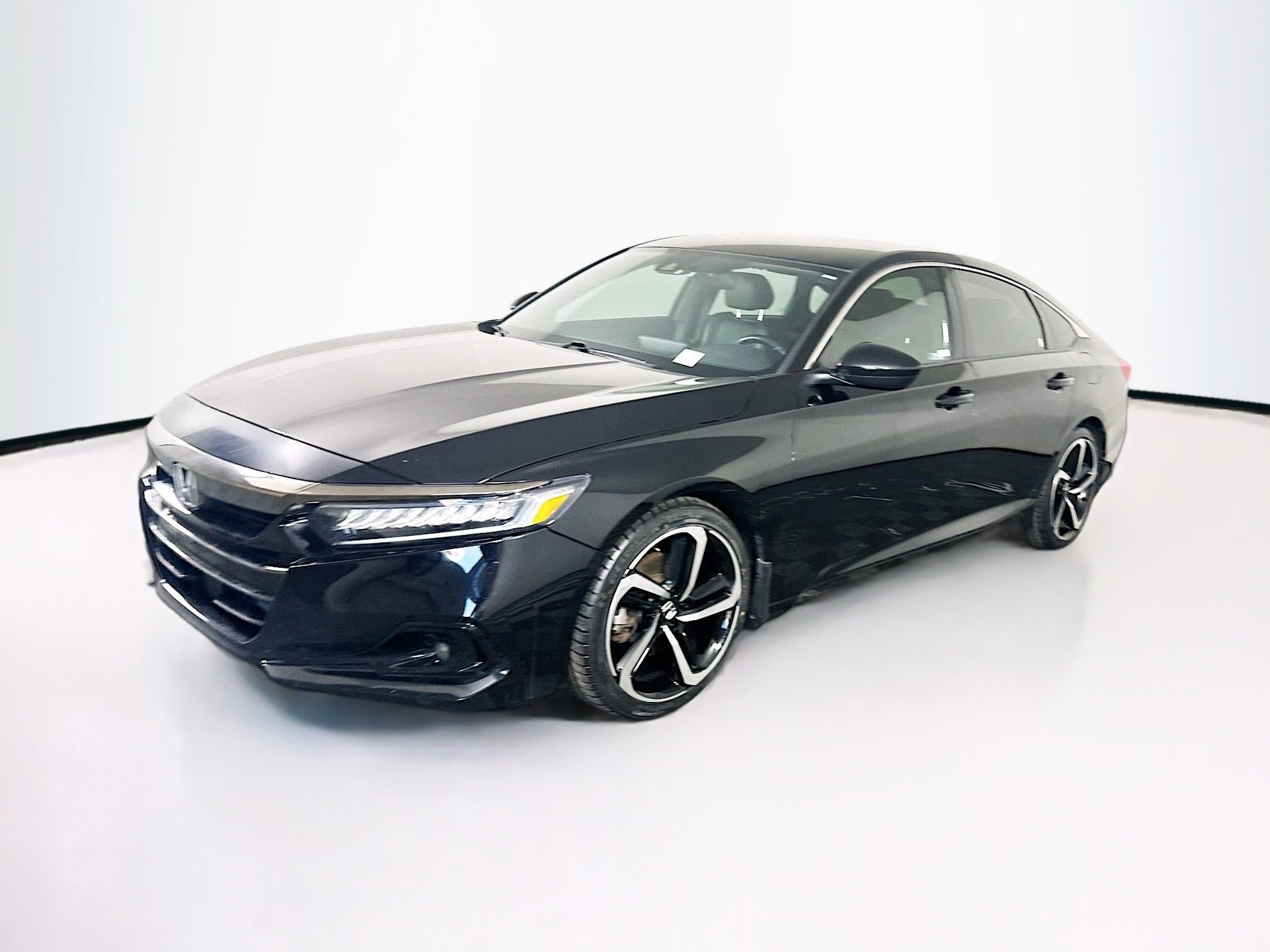 Used 2022 Honda Accord Sport image 3