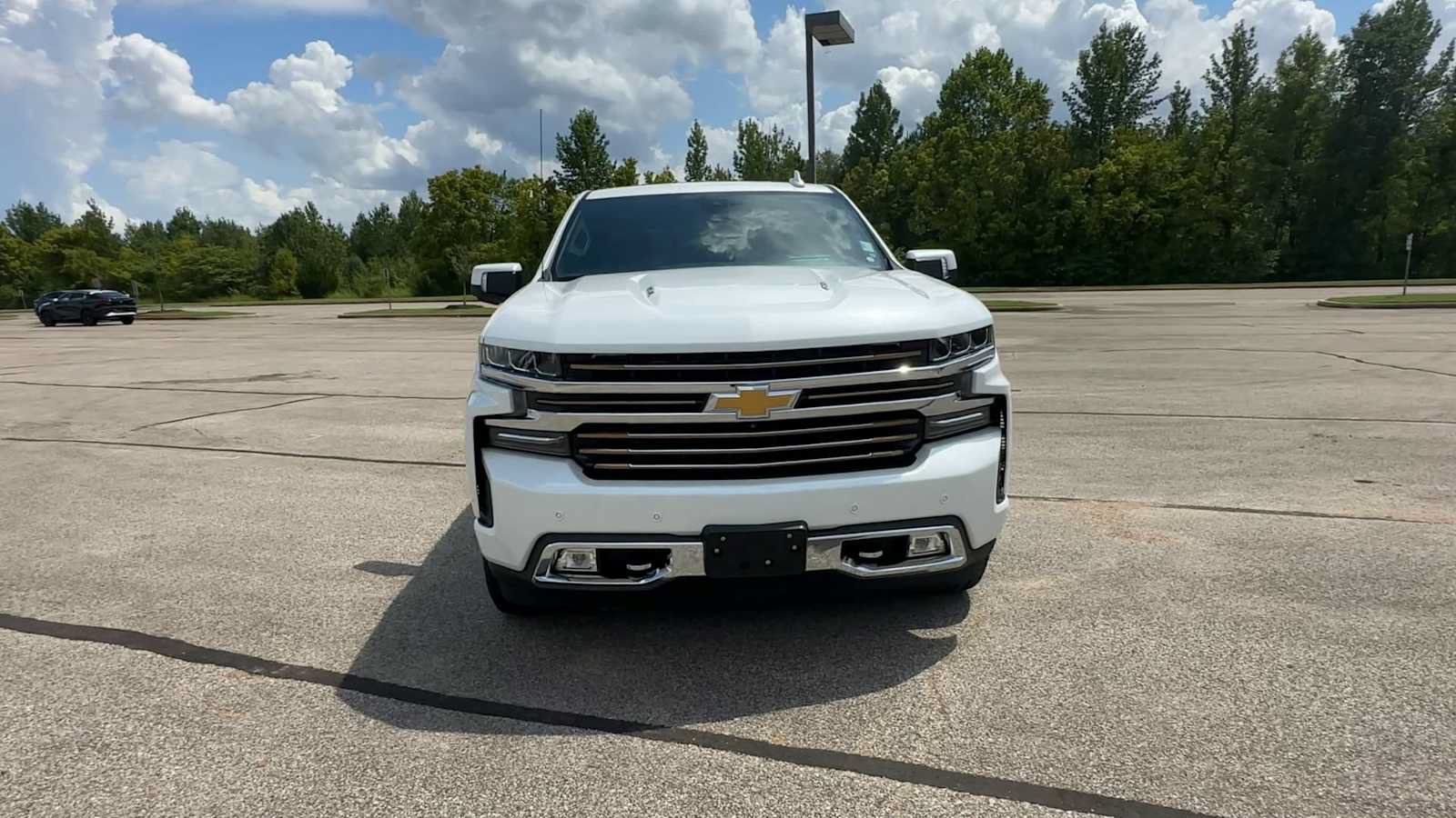 Certified 2021 Chevrolet Silverado 1500 High Country w/ Technology Package AWD/4WD image 3