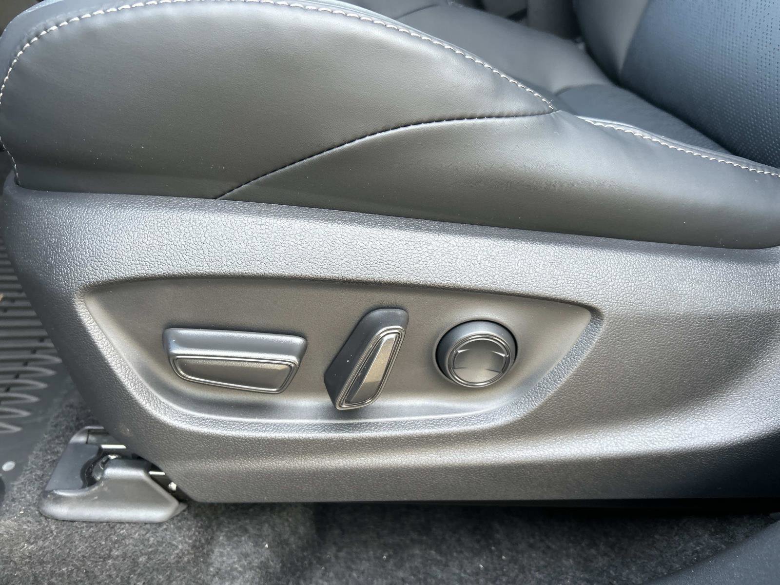 New 2026 Subaru Solterra image 7