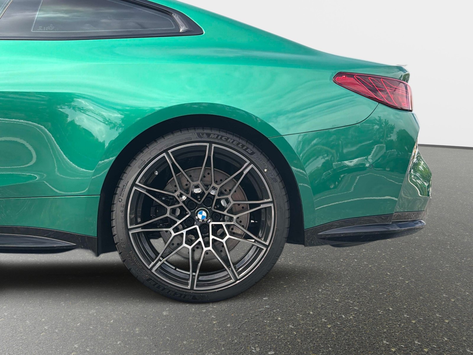Used 2026 BMW M4 Coupe w/ Executive Package RWD image 15