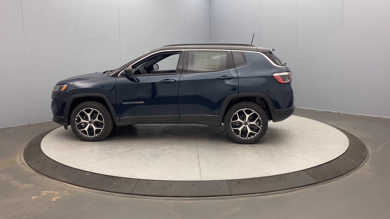 New 2026 Jeep Compass Limited AWD/4WD image 2