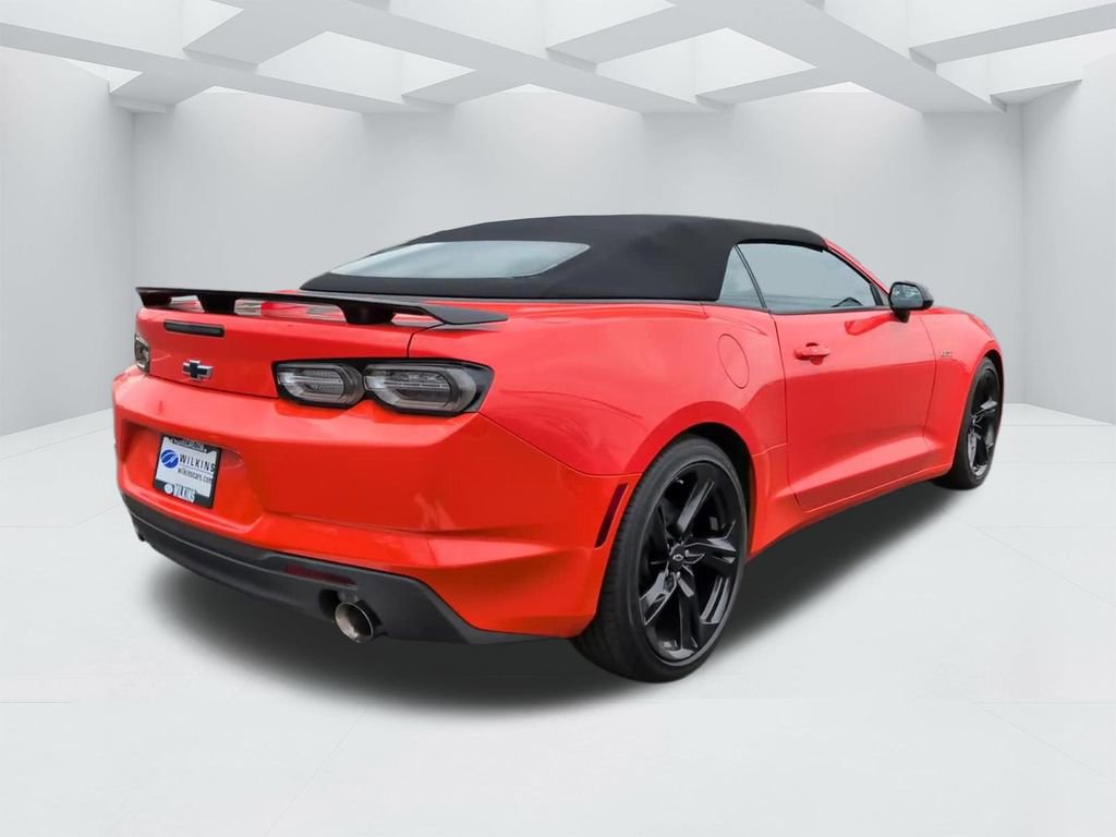 Used 2021 Chevrolet Camaro LT w/ RS Package image 5