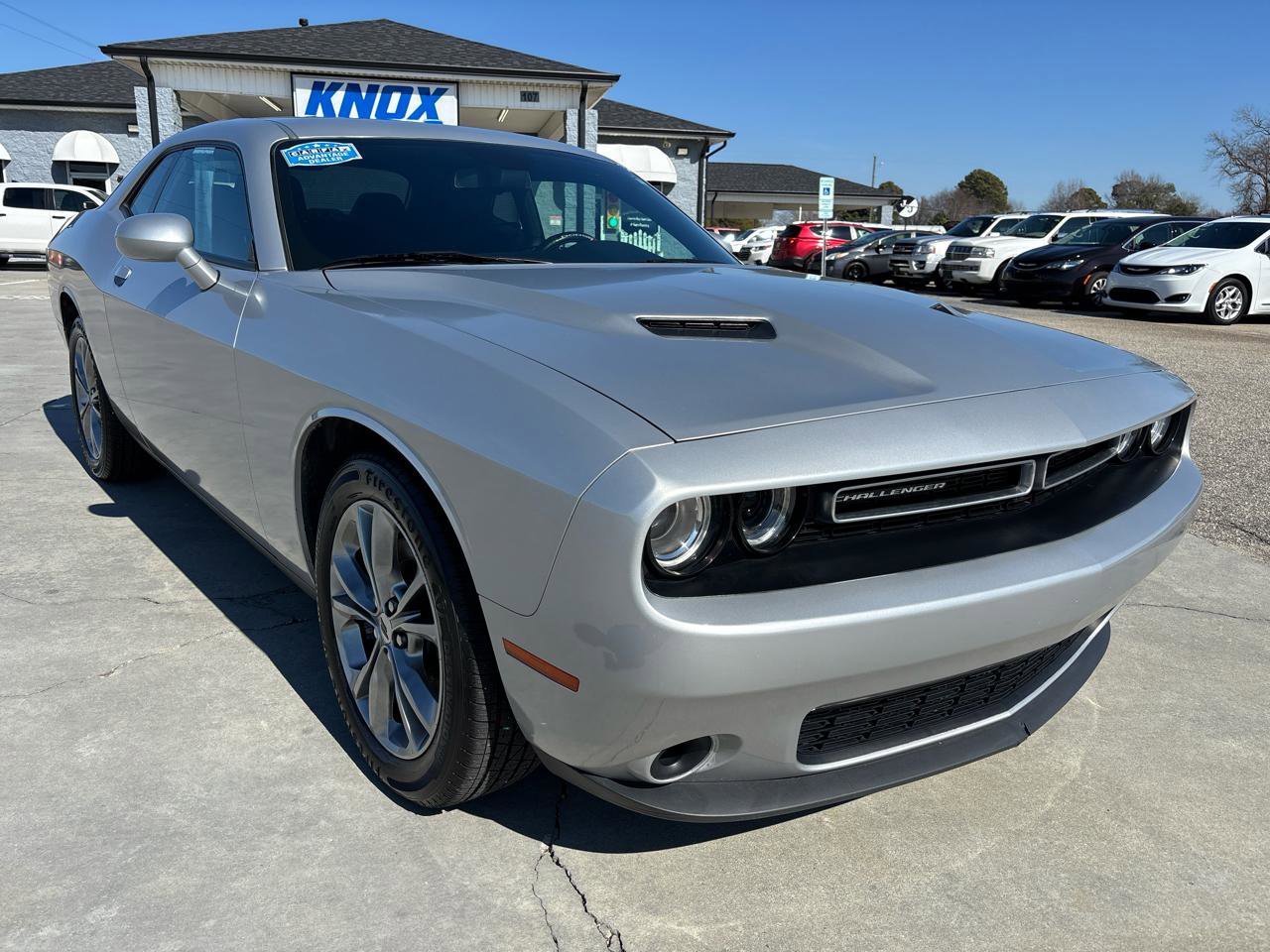Used 2021 Dodge Challenger SXT image 2