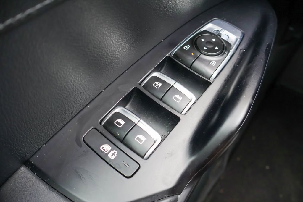 Used 2025 Kia K5 LXS FWD image 16