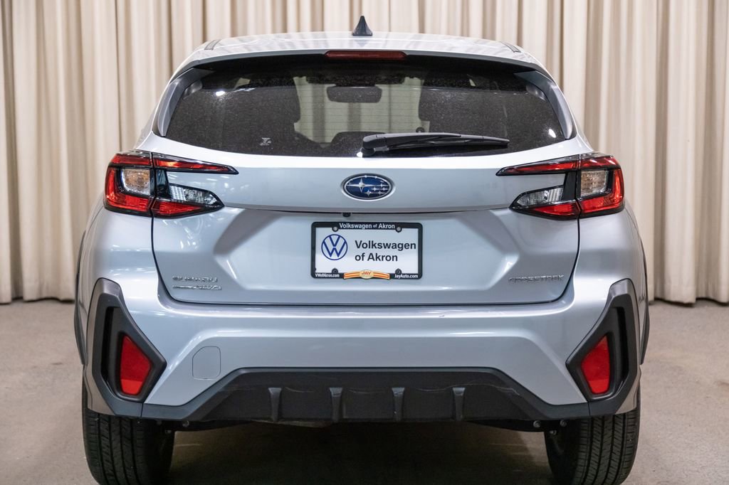 Used 2024 Subaru Crosstrek 2.0i AWD/4WD image 4